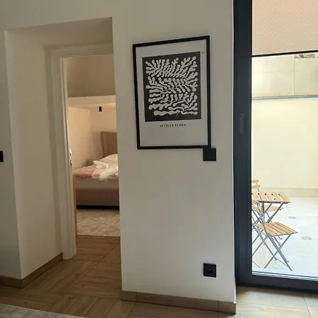 A In The Heart Of Ferhadija - Parking Available Daire