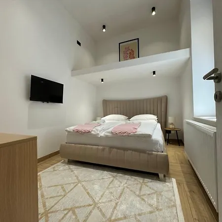 A In The Heart Of Ferhadija - Parking Available Sarajevo