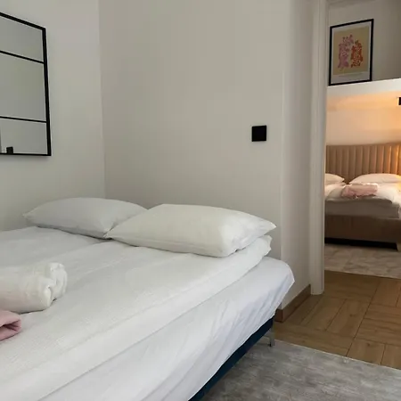 A In The Heart Of Ferhadija - Parking Available *