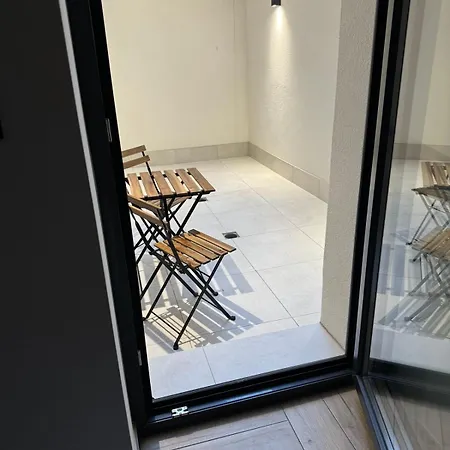 A In The Heart Of Ferhadija - Parking Available Apartment